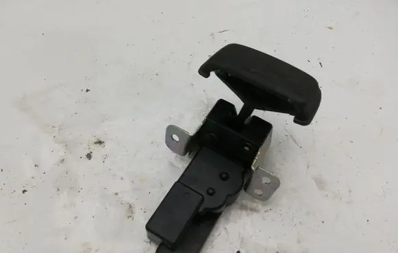 Chevrolet Captiva Tailgate/trunk/boot lock/catch/latch NOCODE