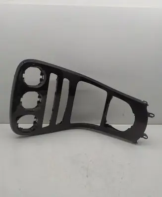 Mercedes-Benz C W205 Radio/GPS head unit trim A2056805107