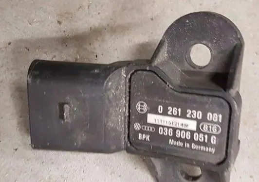 Audi A4 S4 B8 8K Air pressure sensor 036906051G