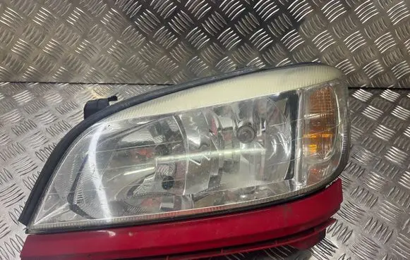 Opel Zafira A Headlight/headlamp 89100054