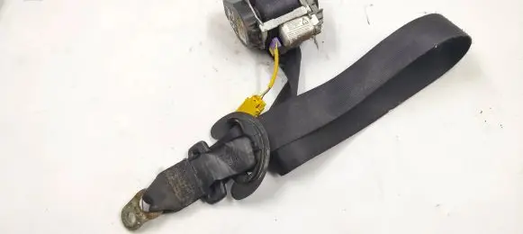 Volkswagen Jetta V Front seatbelt