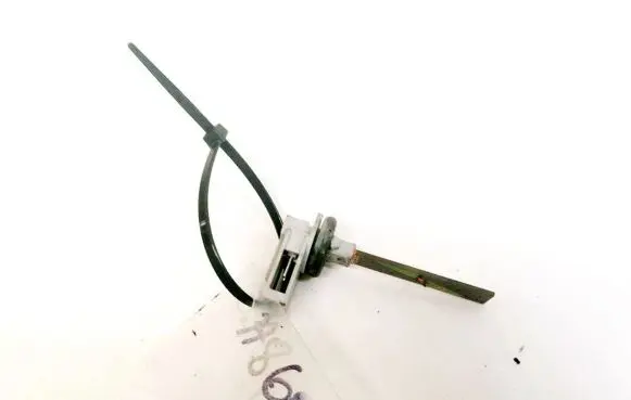 Volkswagen PASSAT B6 Interior temperature sensor 4B0820539
