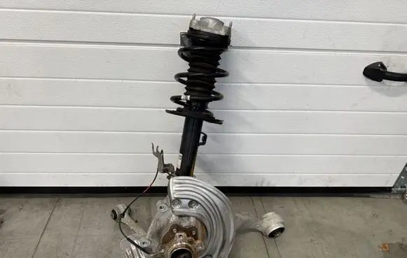 BMW i4 Front wheel hub spindle knuckle 6899176 6893260 6895244