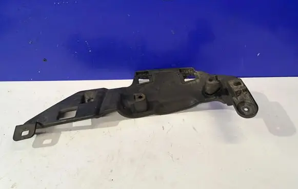 Mercedes-Benz GL X166 Rear bumper mounting bracket A1668852814