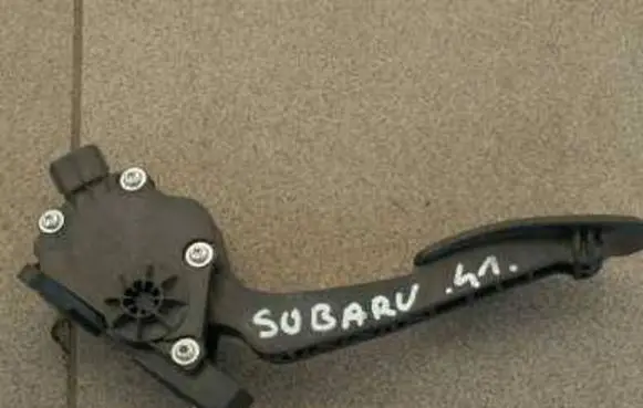 Subaru Forester SH Accelerator throttle pedal 36010AG140 1988007120