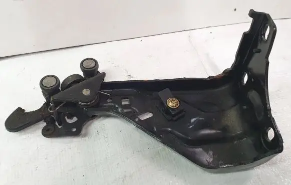 Citroen C8 Sliding door lower roller guide/hinge 