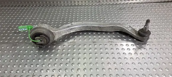 Volkswagen PASSAT B5 Front control arm 4D0407696J