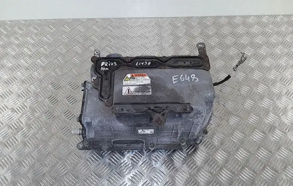 Toyota Prius (XW20) Voltage converter inverter G920047140