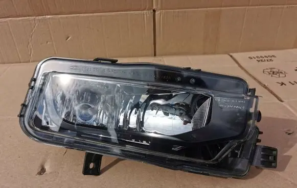 Volkswagen Transporter - Caravelle T6 Front fog light 7E0941662BBAAX