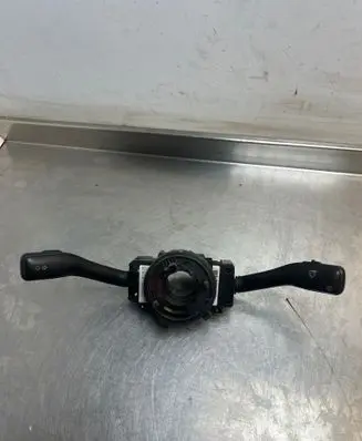 Audi A4 S4 B5 8D Wiper turn signal indicator stalk/switch 8L0953513G