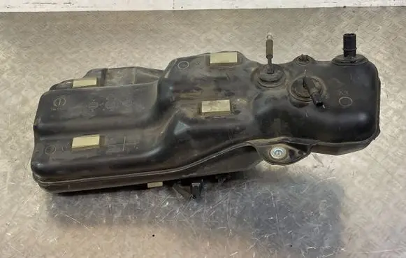 Jeep Cherokee AdBlue liquid reservoir 52077822