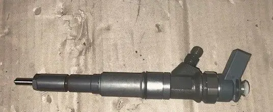 BMW 1 E81 E87 Fuel injector 0445110216