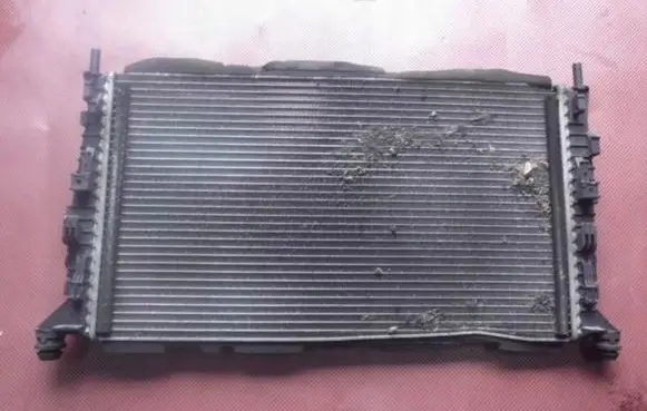 Ford C-MAX I Coolant radiator 0D00GFD00546