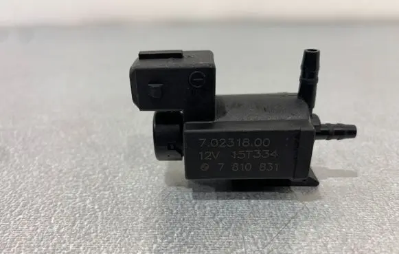 Mini Cooper Countryman R60 Vacuum valve 7810831