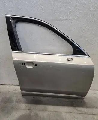 Volvo XC90 Front door