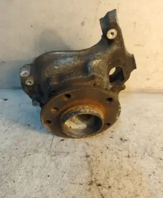 BMW 5 E60 E61 Front wheel hub