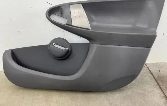 Peugeot 107 Front door card panel trim 67611-0H010