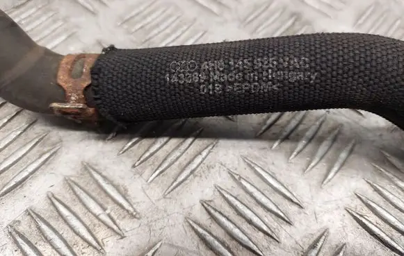 Audi A8 S8 D4 4H Engine coolant pipe/hose 4H0145925