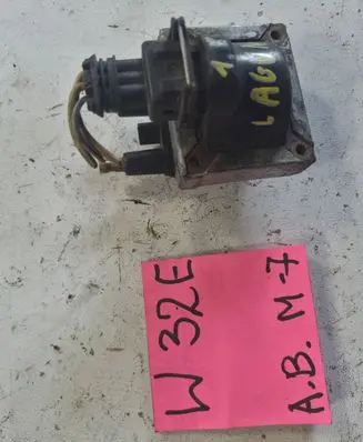 Renault Laguna I High voltage ignition coil 3641616
