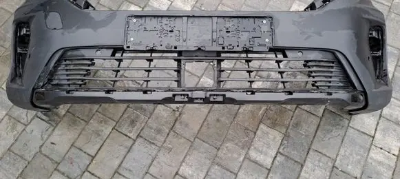 Nissan Townstar Front bumper lower grill 620223081r