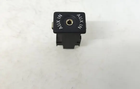 Volkswagen Transporter - Caravelle T5 AUX in-socket connector 5M0035724