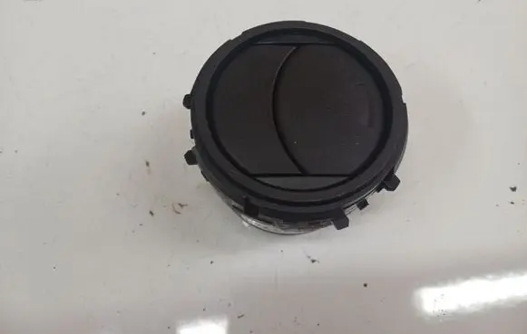 Dash center air vent grill