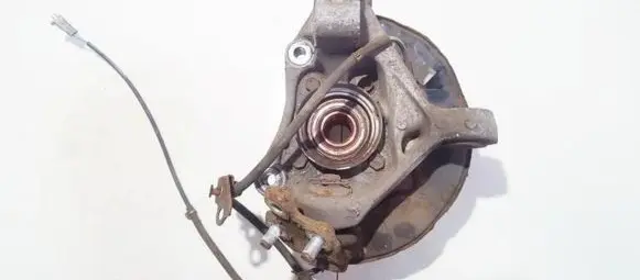 Toyota Prius (XW20) Front wheel hub