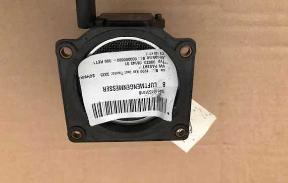 Audi A6 S6 C5 4B Mass air flow meter 078133471C