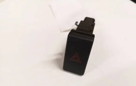 Toyota Avensis T250 Hazard light switch 187963