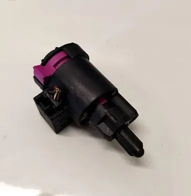 Audi A4 S4 B8 8K Brake pedal sensor switch 914689963 14689962