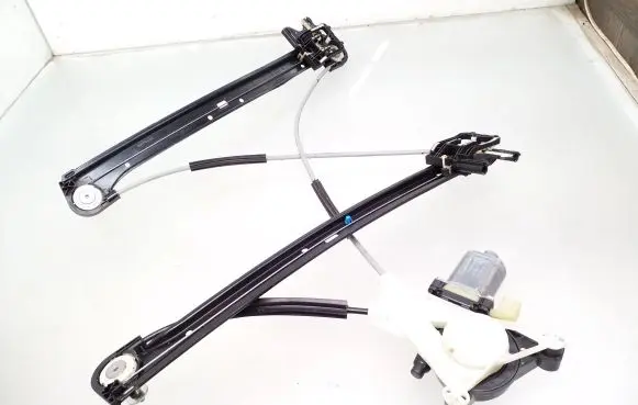 Audi A3 S3 8V Front door window regulator with motor 5Q0959801B 0130822717