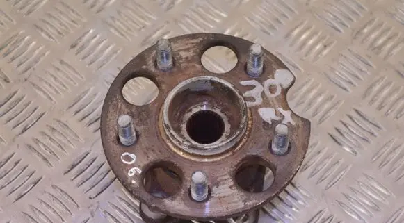 Lexus RX 330 - 350 - 400H Rear wheel hub