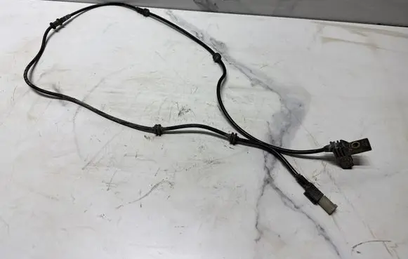 Mercedes-Benz A W176 ABS brake wheel speed sensor A2465408213