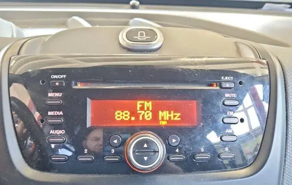 Fiat Doblo Radio/CD/DVD/GPS head unit 7355268720 IMPRK1441367