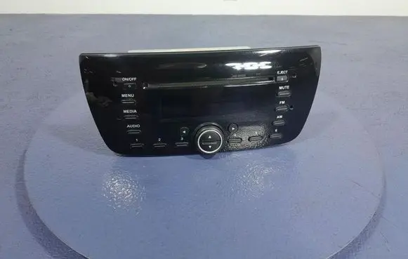 Opel Combo D Radio/CD/DVD/GPS head unit 7355479230
