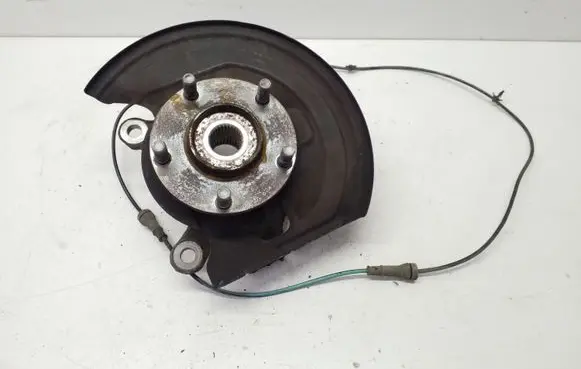 Front wheel hub
