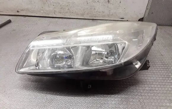 Opel Insignia A Headlight/headlamp 13226782