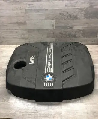 BMW 5 F10 F11 Engine cover (trim) 8510475 11252010 A212105
