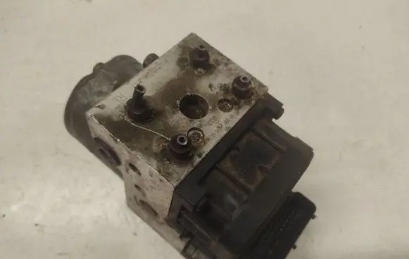 KIA Sorento ABS Pump 0273004660 382582 589103E310