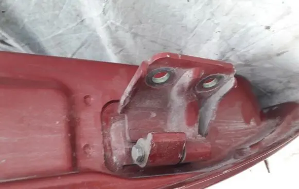 Alfa Romeo 156 Rear door lower hinge