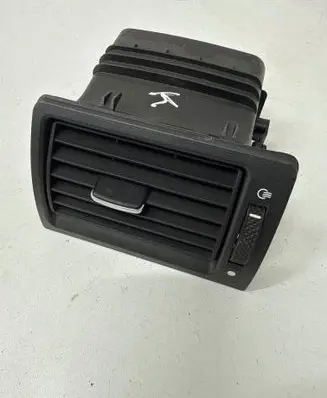 Ford Mondeo Mk III Dashboard side air vent grill/cover trim 