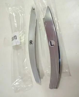 Maserati Ghibli Front bumper splitter molding 673008193