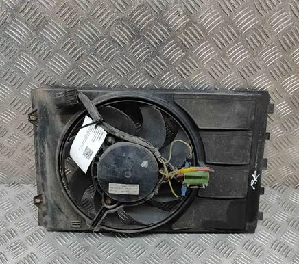 Porsche 911 996 Radiator cooling fan shroud 99662403701 99662413100