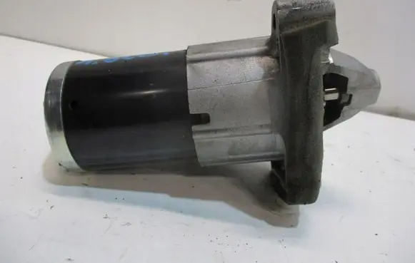BMW 2 Active Tourer U06 Starter motor A6089060100