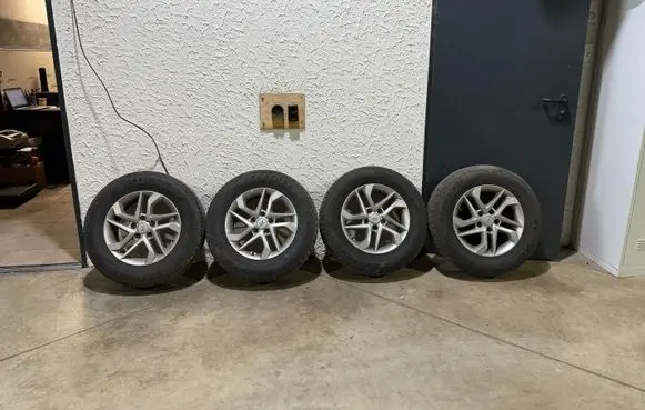 R16 alloy rim