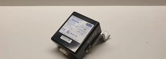 Toyota Corolla Verso AR10 Door control unit/module 897410F010 61B168000