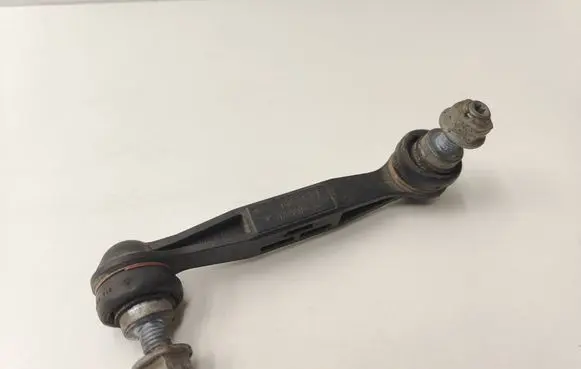 BMW 3 G20 G21 Rear anti-roll bar/stabilizer link 6785608