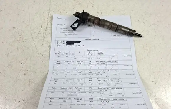 BMW 1 E82 E88 Fuel injector 0445116001
