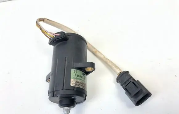 Volkswagen PASSAT B5 Accelerator pedal position sensor 0281002286 028907475AJ