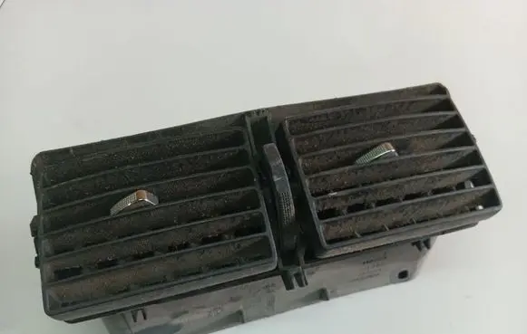 Peugeot 307 Dash center air vent grill 9634511177